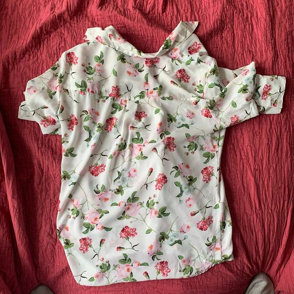 Express White Chiffon Collared Button Down White Floral Shirt LARGE Roll Tab - Picture 15 of 16